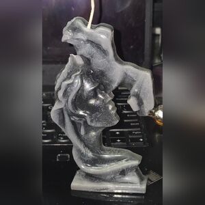 Kissing Couple Candle